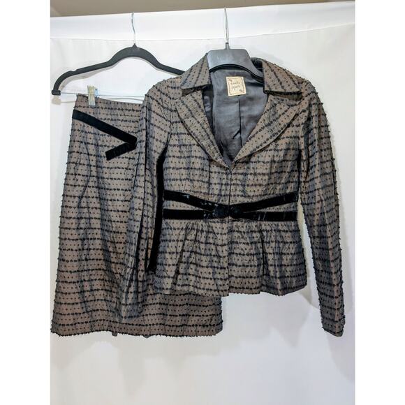 Nanette Lepore Vintage Y2K Black Textured Dot Velvet Trim Skirt Suit Set Size 2 - Picture 1 of 11